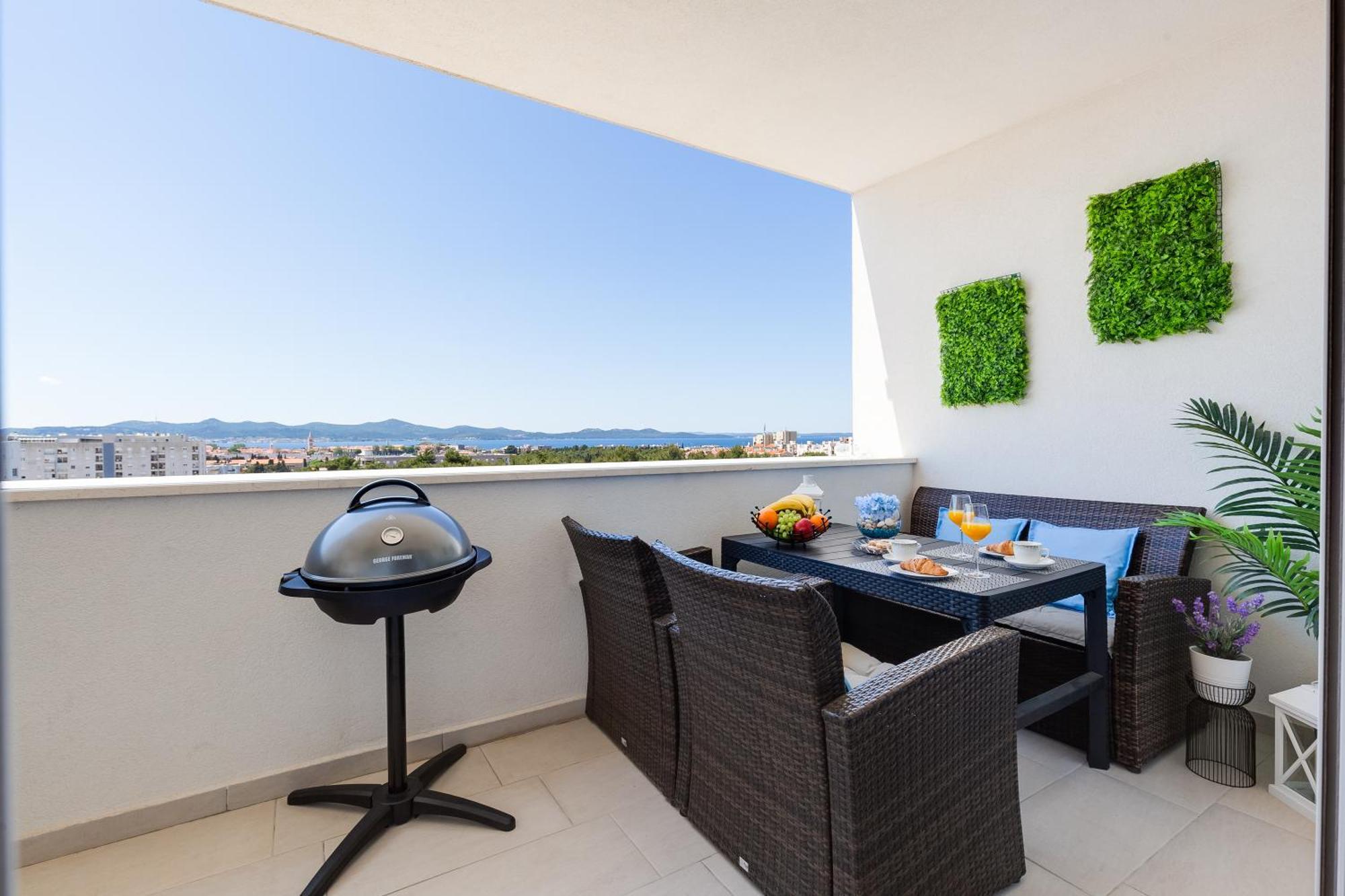 Stella Maris 2bdr, Balcony, Sea View, Garage, Bbq Apartment Zadar