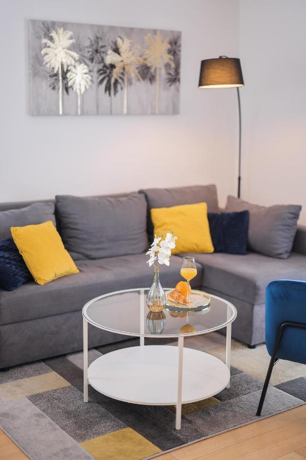 Stella Maris 2bdr, Balcony, Sea View, Garage, Bbq Zadar